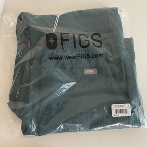 Small carribean blue figs scrubs